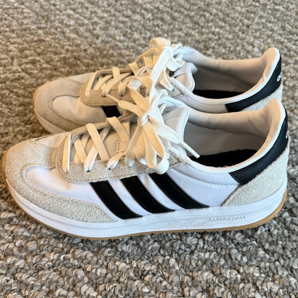 Adidas sneakers - Picture 3 of 8
